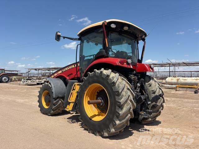 Versatile 260 Traktorit