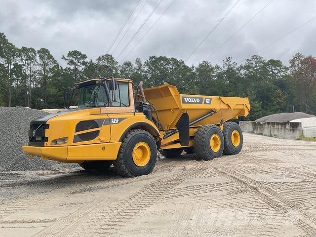 Volvo A25F Dumpperit