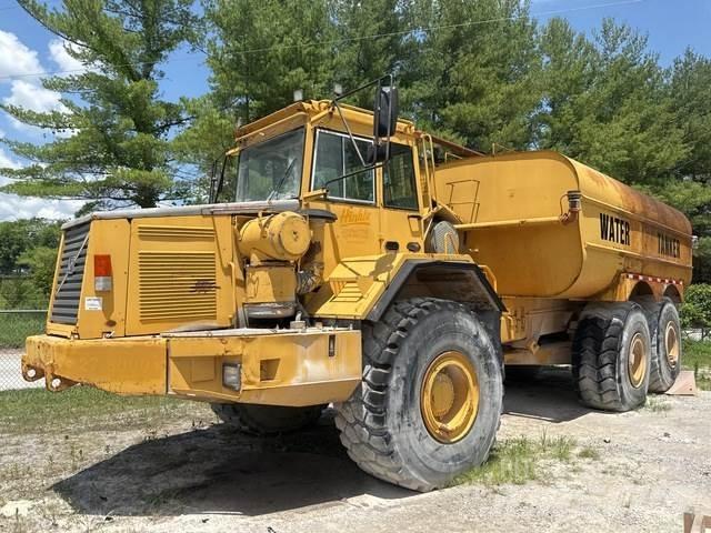 Volvo A35C Vesisäiliöautot
