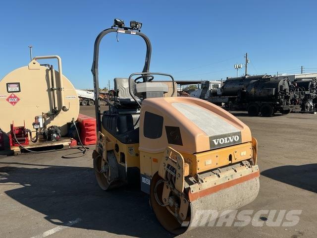 Volvo DD25B Tandemjyrät