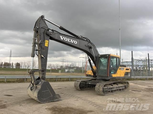 Volvo EC220DB Telakaivukoneet