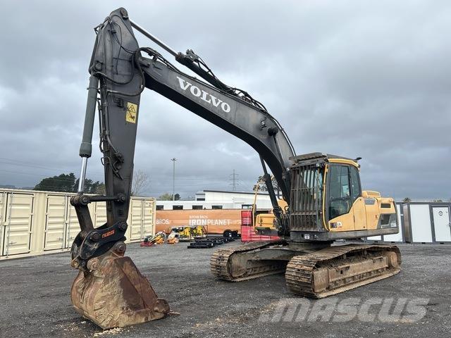 Volvo EC220DL Telakaivukoneet