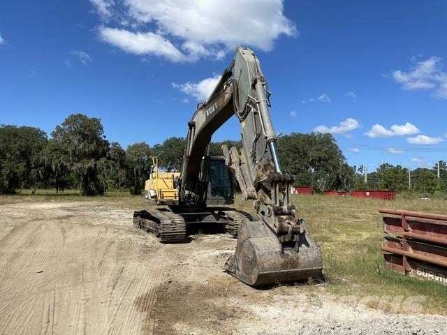 Volvo EC300DL Telakaivukoneet