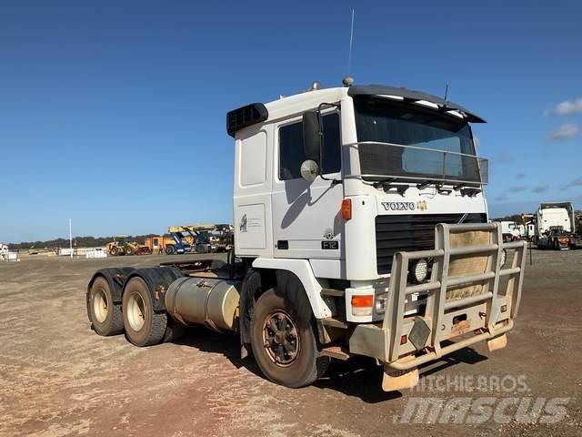 Volvo F12 Vetopöytäautot