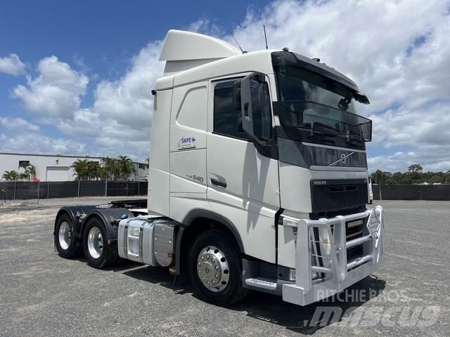 Volvo FH13 Vetopöytäautot