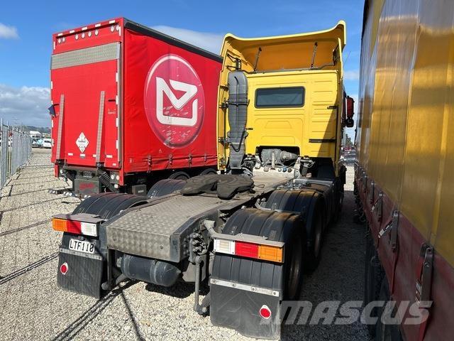 Volvo FH13 Vetopöytäautot