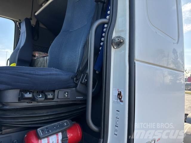 Volvo FH480 Vetopöytäautot