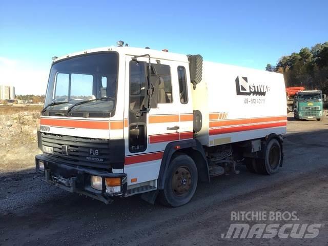 Volvo FL611 Lakaisuautot