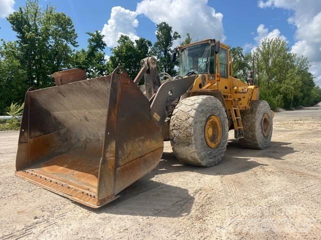 Volvo L220E Pyöräkuormaajat