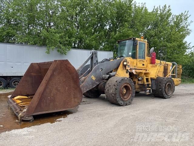 Volvo L220E Pyöräkuormaajat