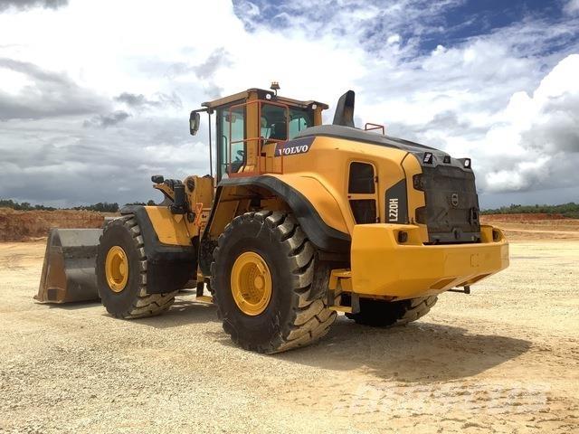 Volvo L220H Pyöräkuormaajat