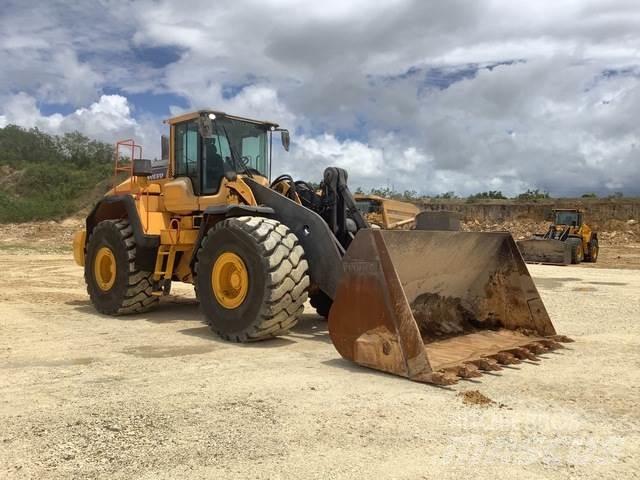 Volvo L220H Pyöräkuormaajat