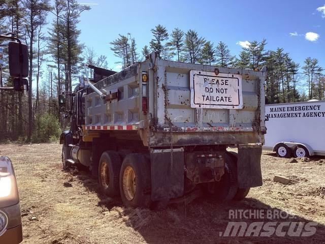 Volvo VHD Sora- ja kippiautot