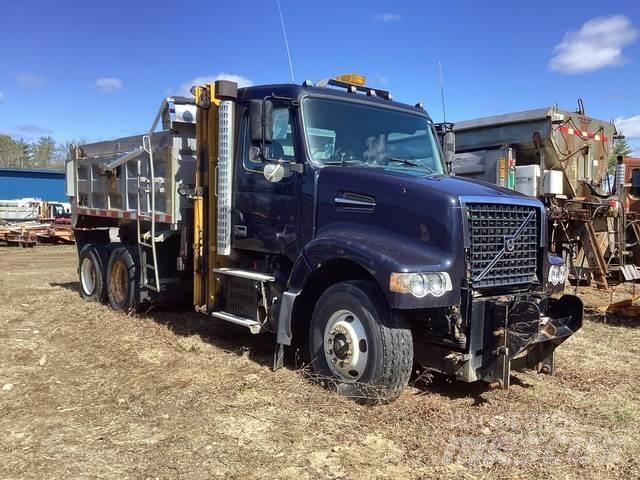 Volvo VHD Sora- ja kippiautot
