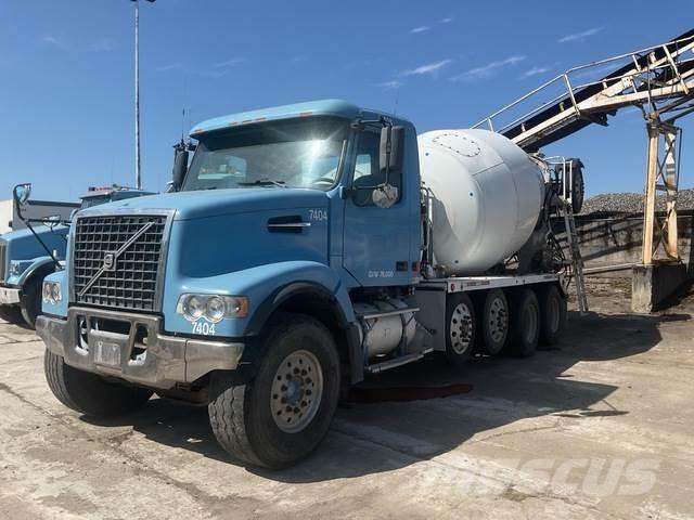 Volvo VHD104F Muut kuorma-autot