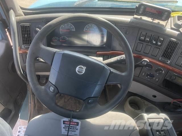 Volvo VHD104F Muut kuorma-autot
