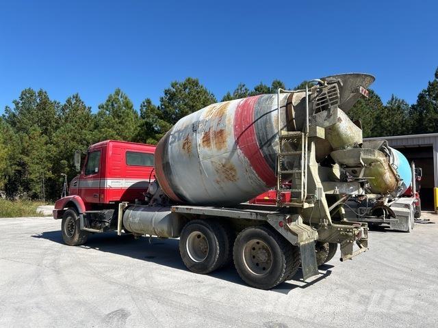 Volvo VHD64B Muut kuorma-autot