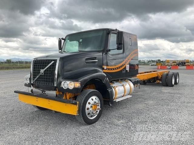 Volvo VHD64F Ohjaamot ja sisustat
