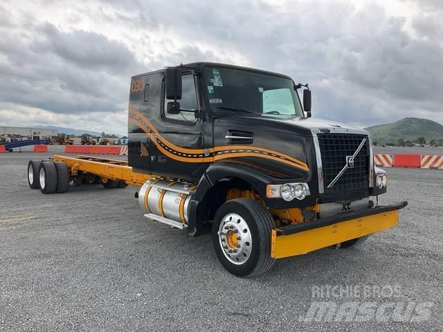 Volvo VHD64F Ohjaamot ja sisustat