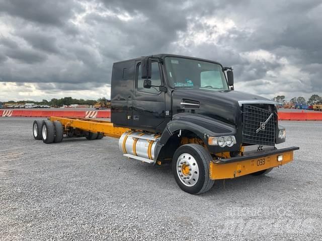 Volvo VHD64F Ohjaamot ja sisustat