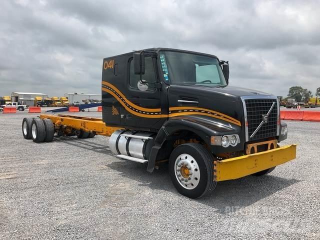 Volvo VHD64F Ohjaamot ja sisustat