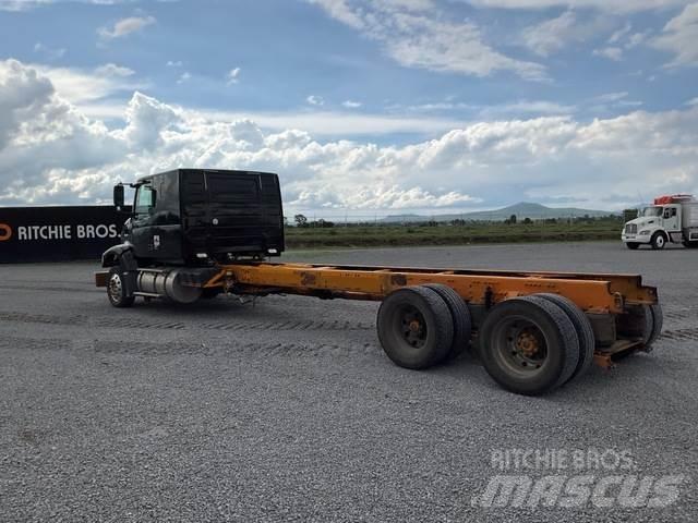 Volvo VHD64F Ohjaamot ja sisustat