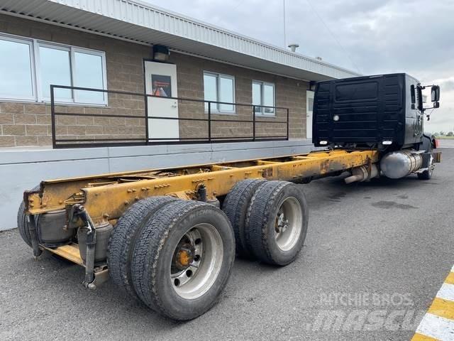 Volvo VHD64F Ohjaamot ja sisustat