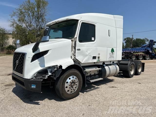 Volvo VNL Vetopöytäautot