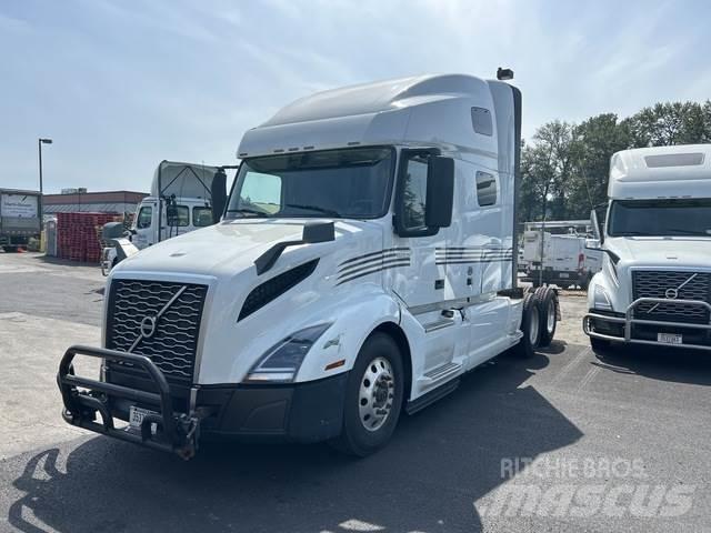 Volvo VNL Vetopöytäautot