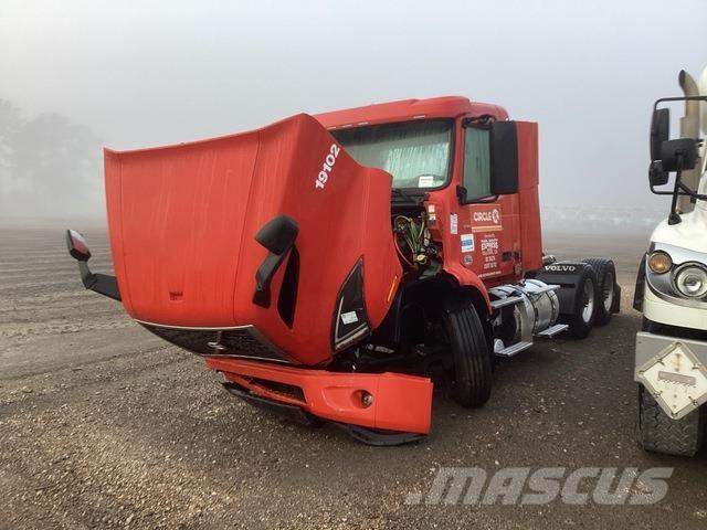 Volvo VNL Vetopöytäautot