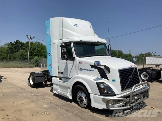 Volvo VNL Vetopöytäautot