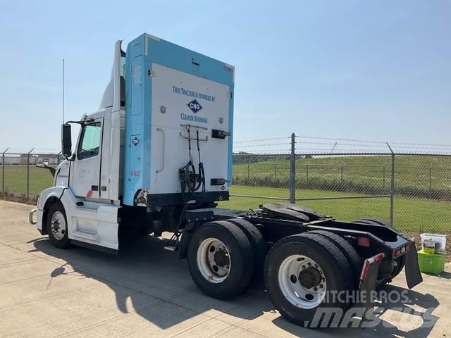Volvo VNL Vetopöytäautot