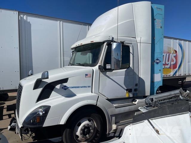 Volvo VNL Vetopöytäautot