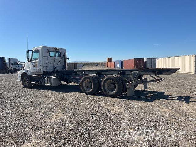 Volvo VNL Nostovarsi-vaihtolavakuorma-autot