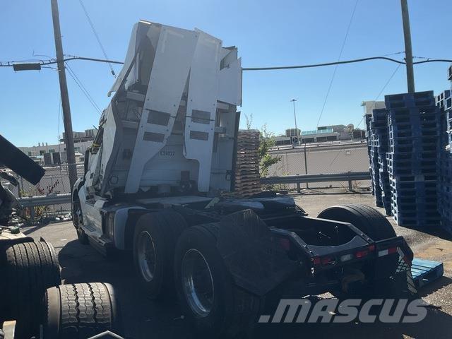 Volvo VNL Vetopöytäautot