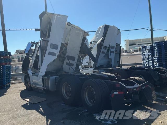 Volvo VNL Vetopöytäautot