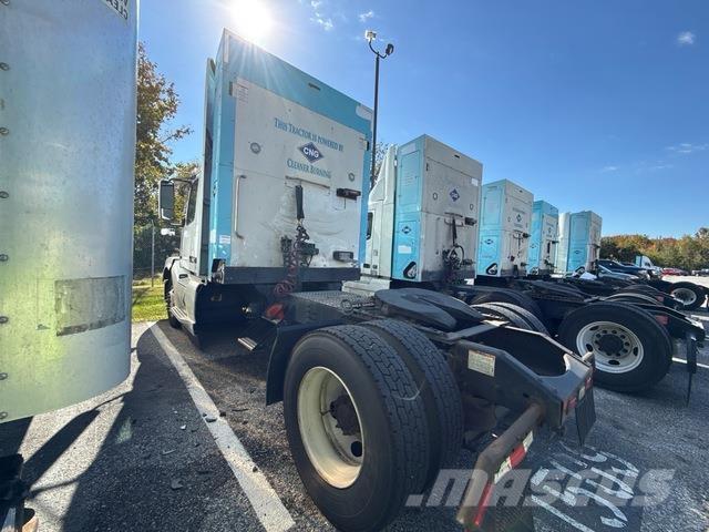 Volvo VNL Vetopöytäautot