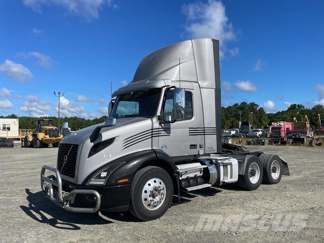 Volvo VNL 300 Vetopöytäautot