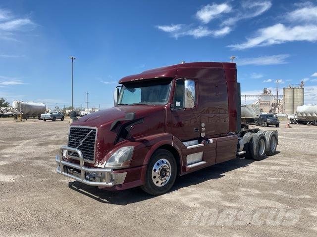Volvo VNL630 Vetopöytäautot