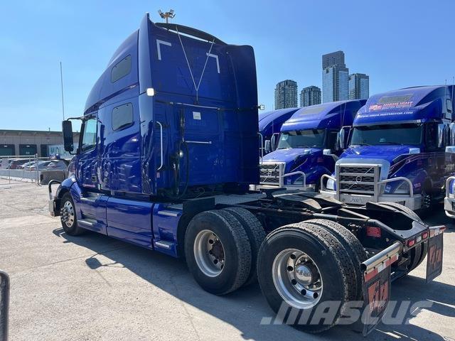 Volvo VNL760 Vetopöytäautot