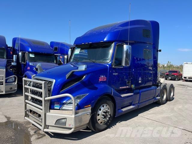 Volvo VNL760 Vetopöytäautot