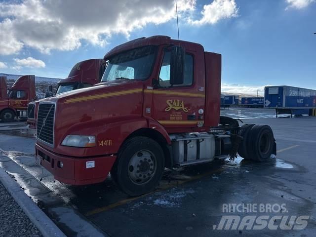 Volvo VNM Vetopöytäautot