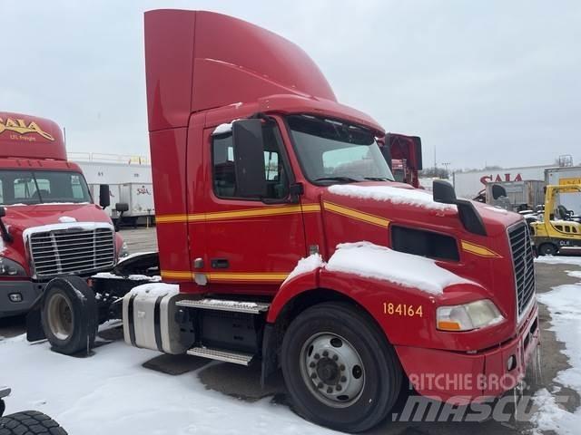 Volvo VNM Vetopöytäautot