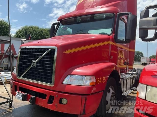 Volvo VNM Vetopöytäautot
