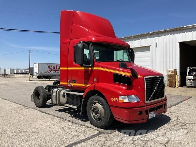 Volvo VNM Vetopöytäautot