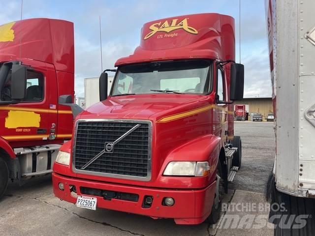 Volvo VNM Vetopöytäautot