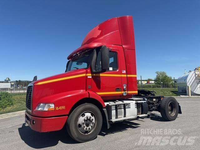 Volvo VNM Vetopöytäautot