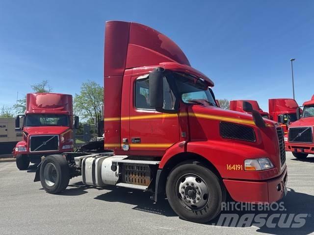 Volvo VNM Vetopöytäautot