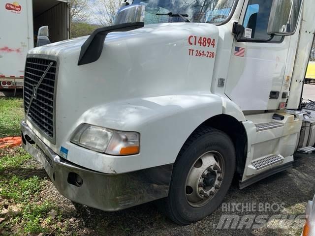 Volvo VNM Vetopöytäautot