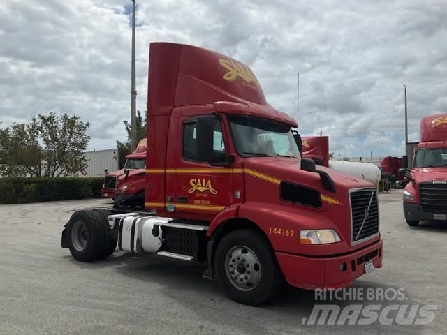 Volvo VNM Vetopöytäautot
